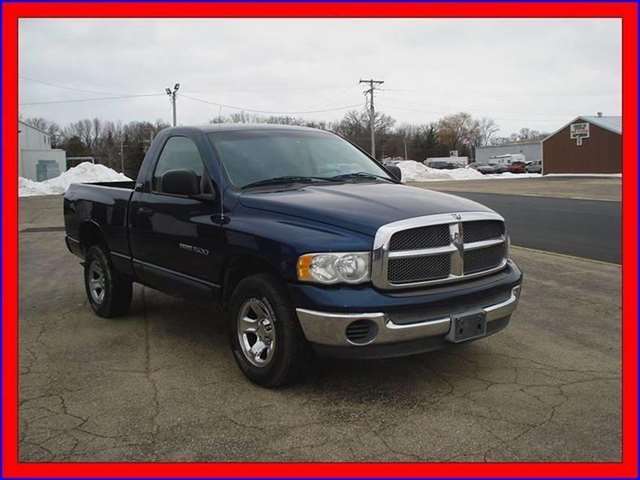 2002 Dodge Ram Pickup 1500 2dr Regular Cab ST 4WD SB